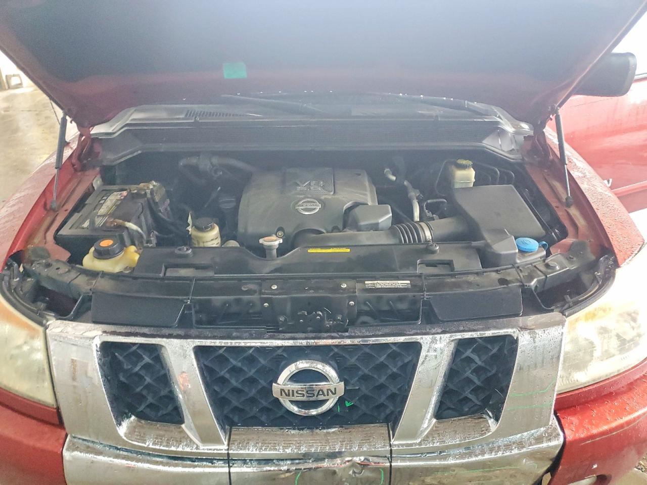 2014 Nissan Titan SV