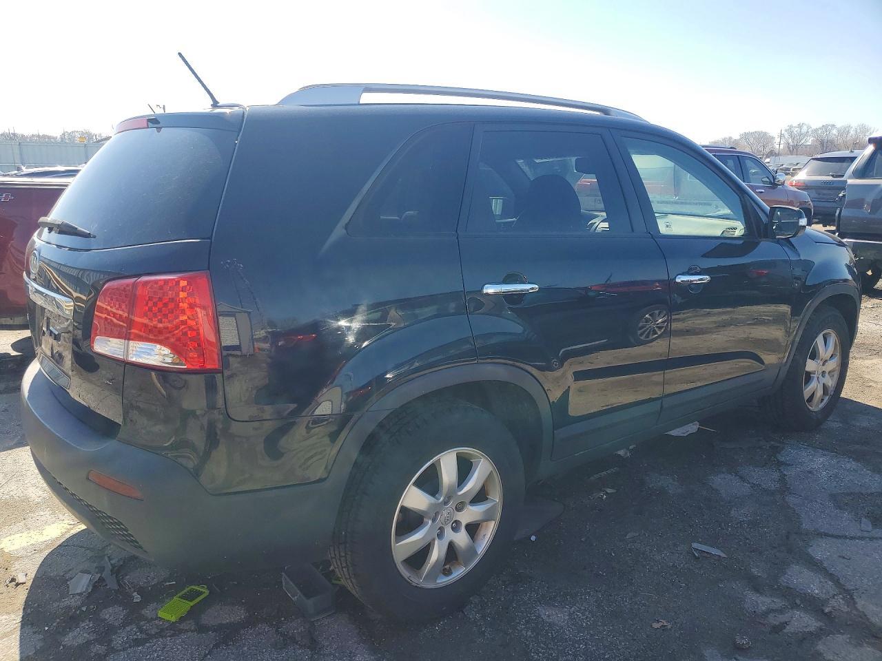 2011 KIA Sorento lx