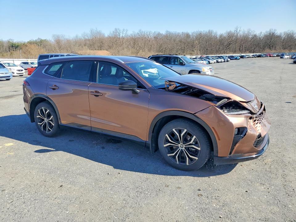 2025 Toyota Crown Signia xle