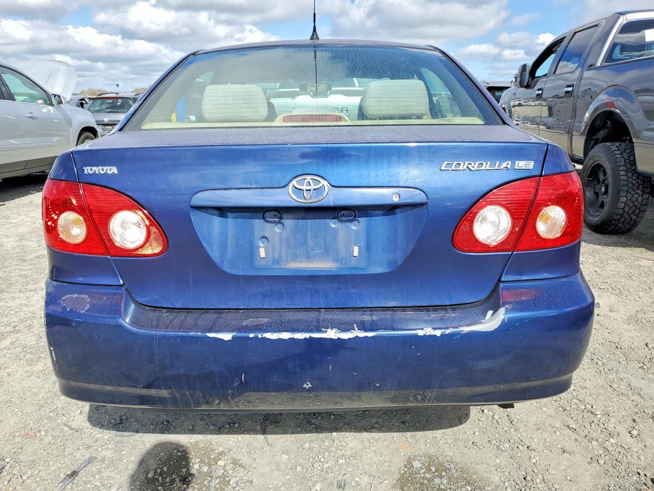 2005 Toyota Corolla le