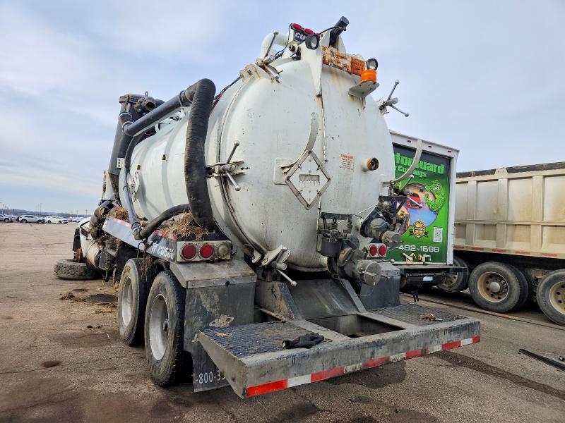 2012 Peterbilt 348 Vacuum Truck