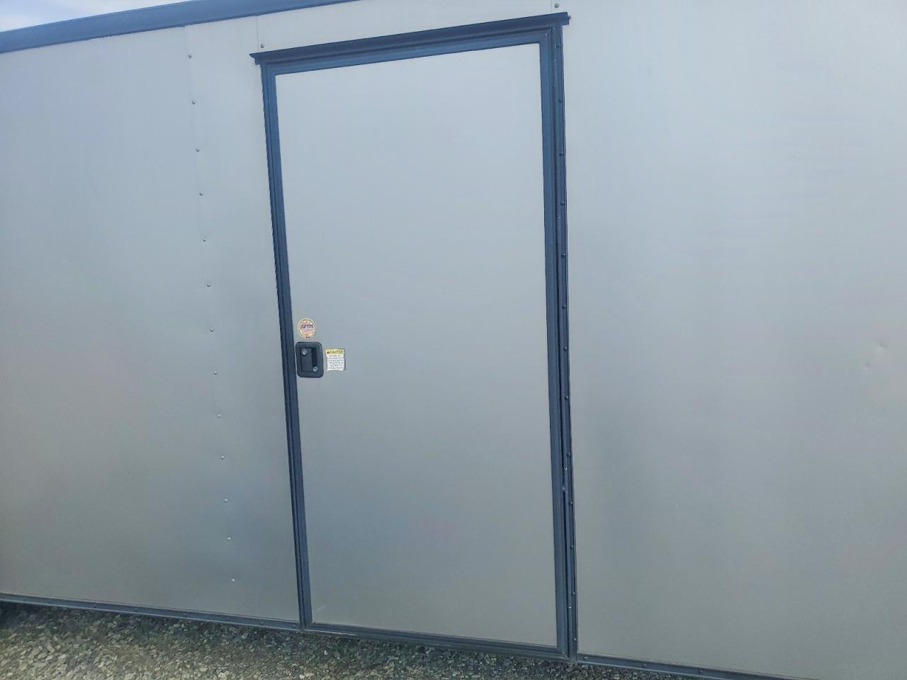 2016 Covered Wagon Traile 2016 Covered Wagon CW8.5X24TA3 Enclosed Cargo Trai