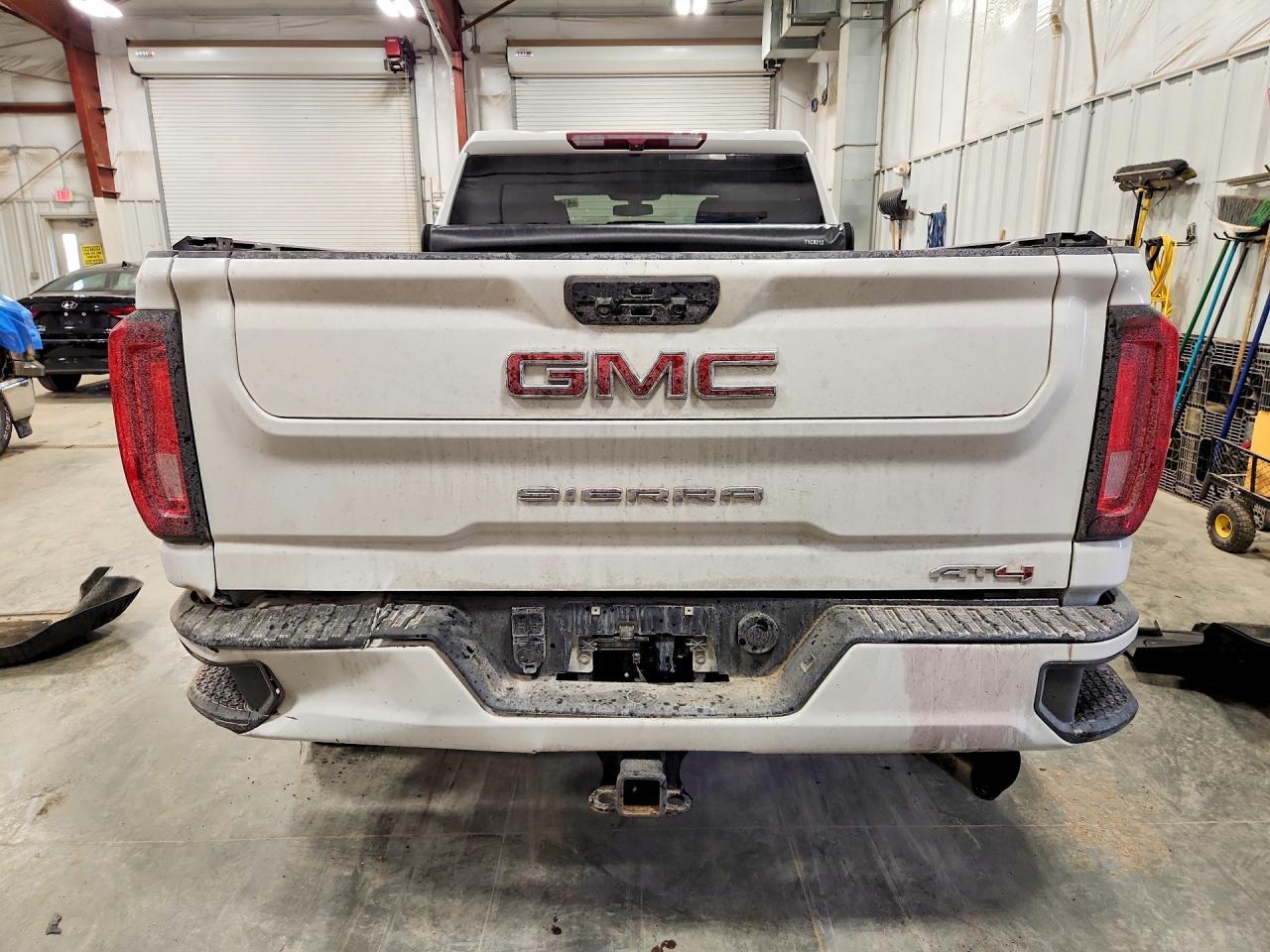 2023 GMC Sierra K2500 AT4