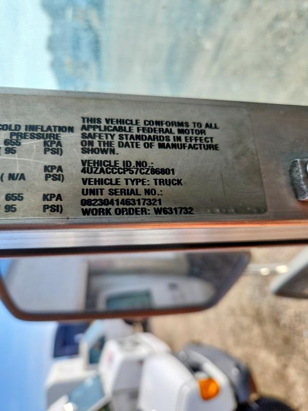 2007 Freightliner MT45 HEV Chassis Delivery Truck