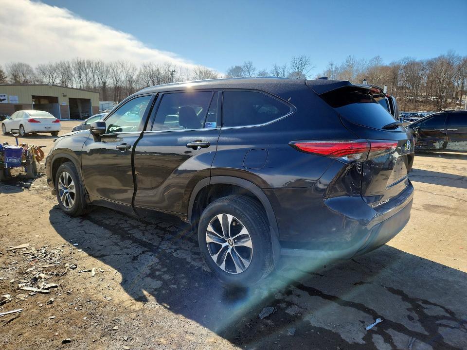 2021 Toyota Highlander xle