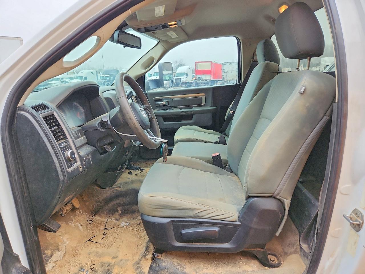 2015 Dodge RAM 3500 Truck Cab AND Chassis