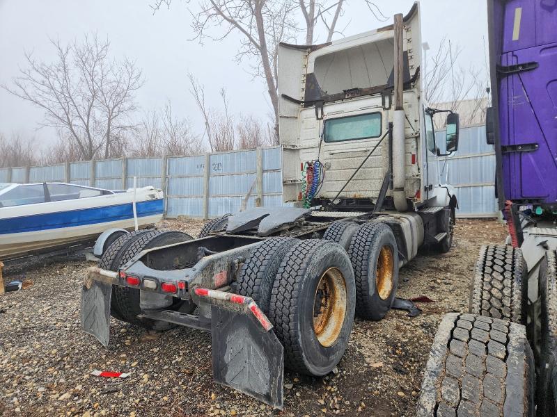 2012 Volv O VNL Semi Truck