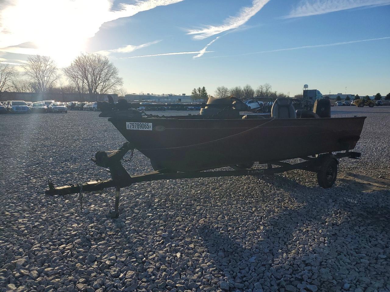 2022 Lund 1650 Angler SS