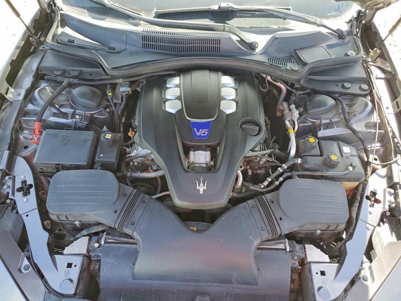 2014 Maserati Ghibli s