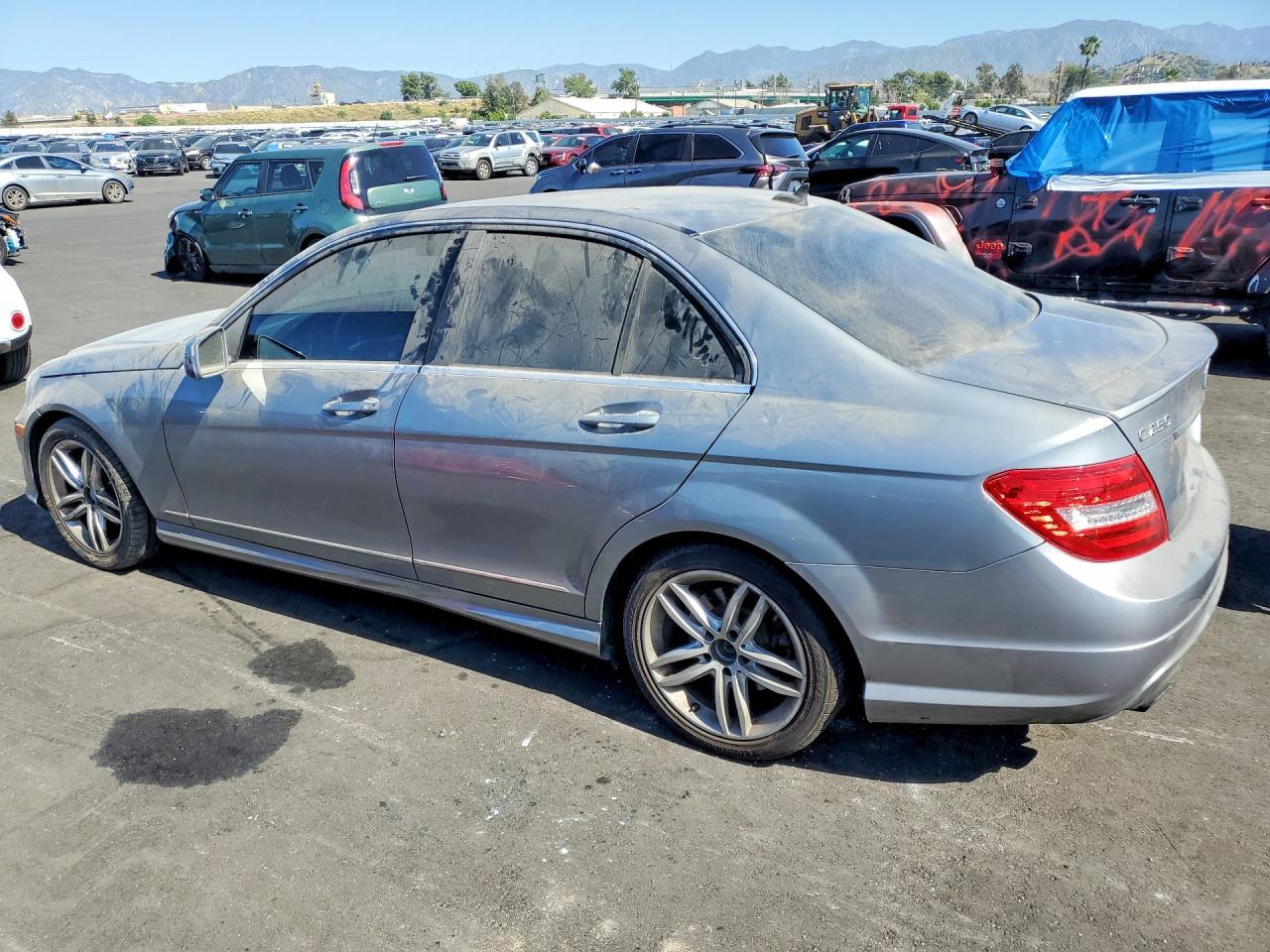 2014 Mercedes-Benz C 250