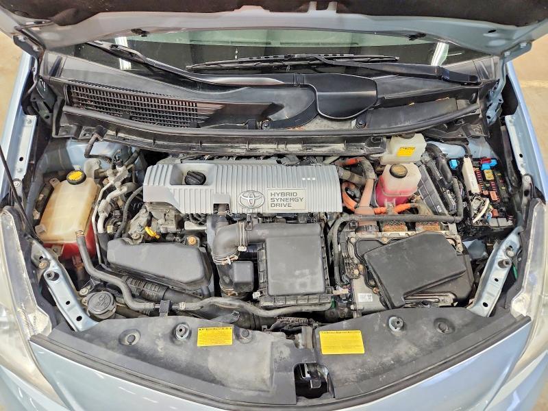 2013 Toyota Prius v Five