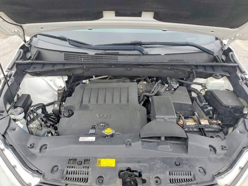 2015 Toyota Highlander le Plus