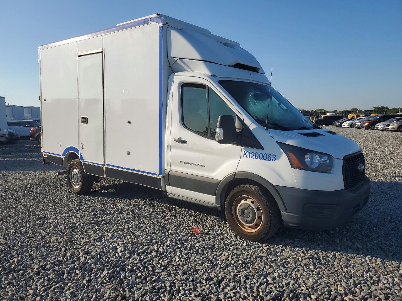 2020 Ford Transit Delivery Truck