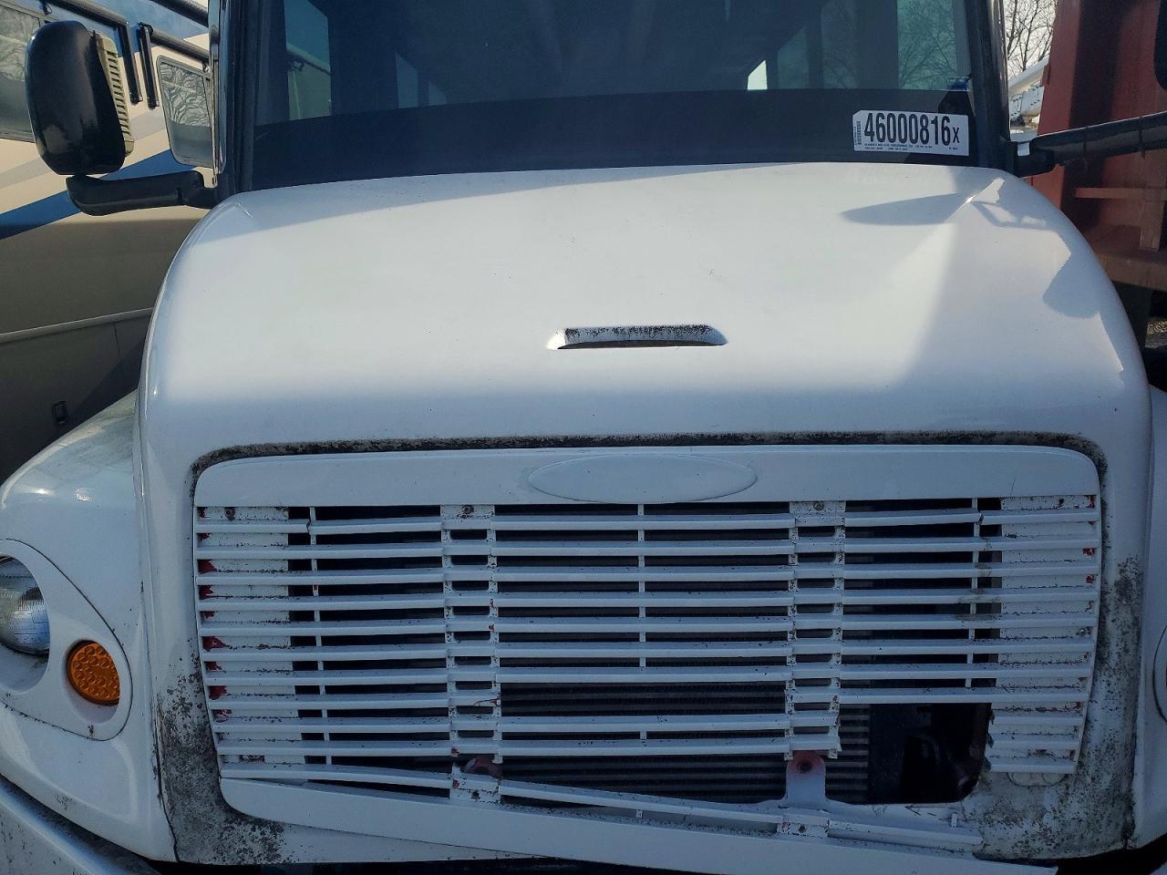 2006 Freigliner Shuttle Bus