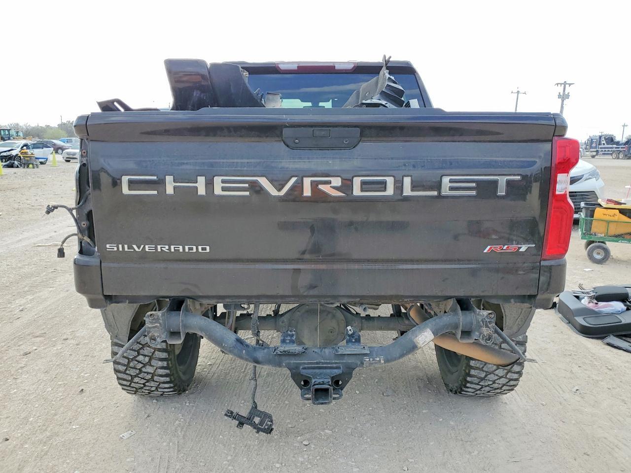 2020 Chevrolet Silverado C1500 RST