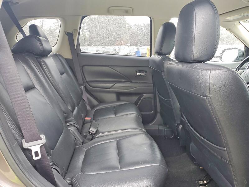 2016 Mits Outlander