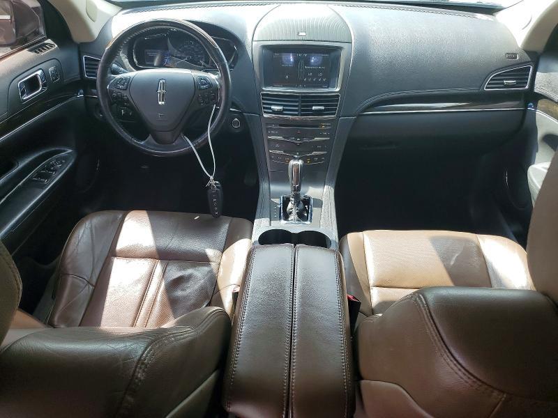 2014 Lincoln Townhouse MKT