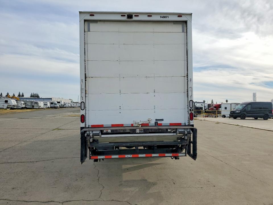 2012 Freigliner 2012 Freightliner Business Class M2 BOX Truck