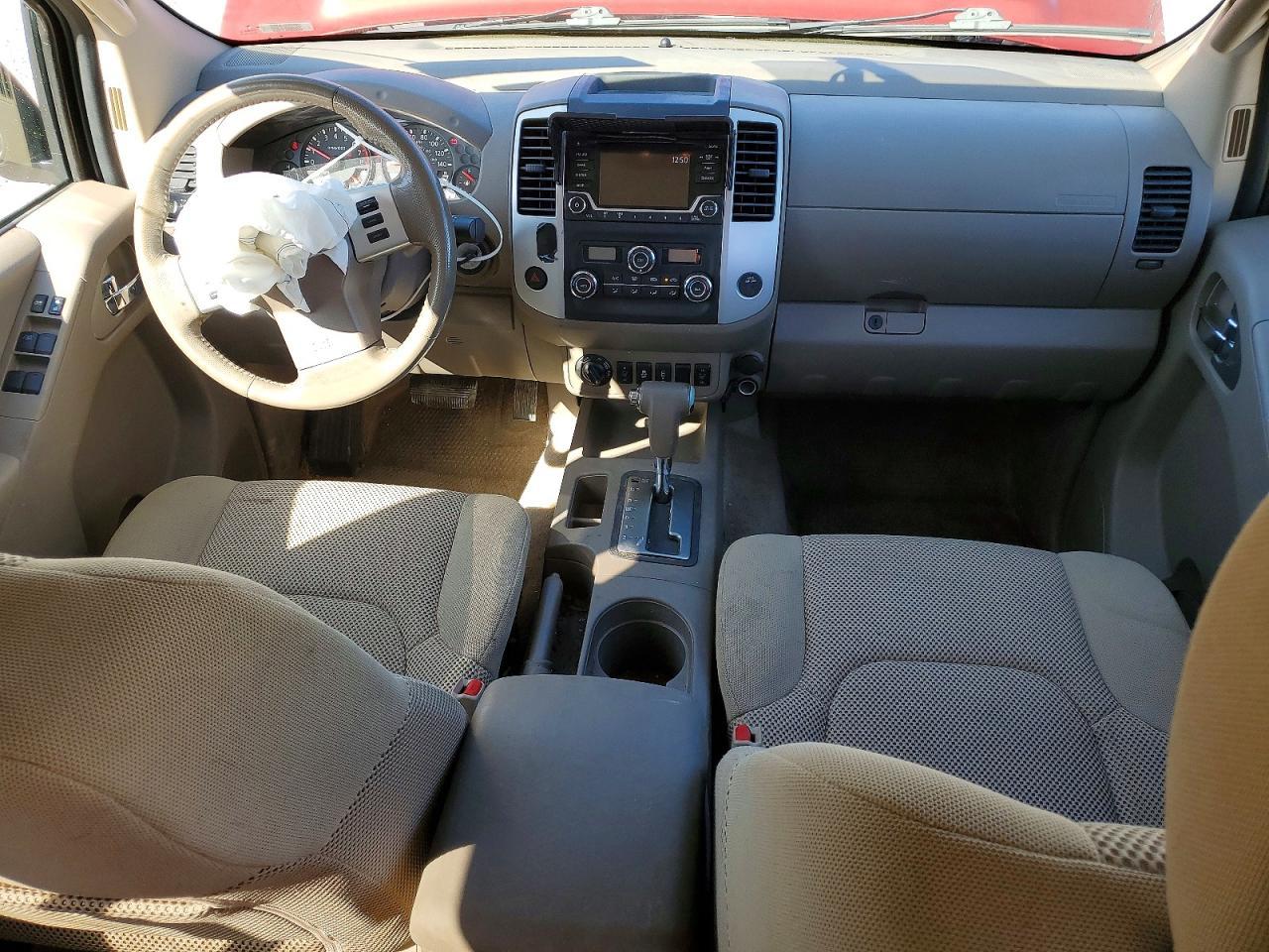 2016 Nissan Frontier SV