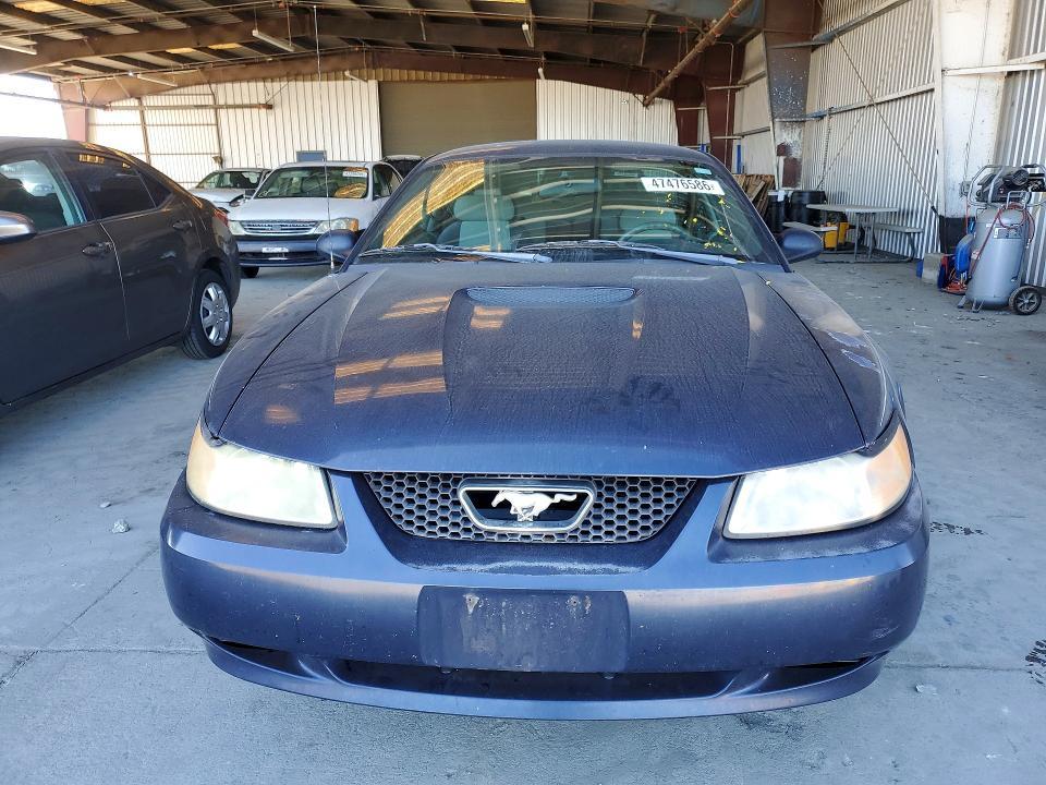 2001 Ford Mustang