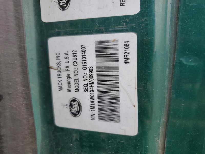 2017 Mack CXU612 Semi Truck