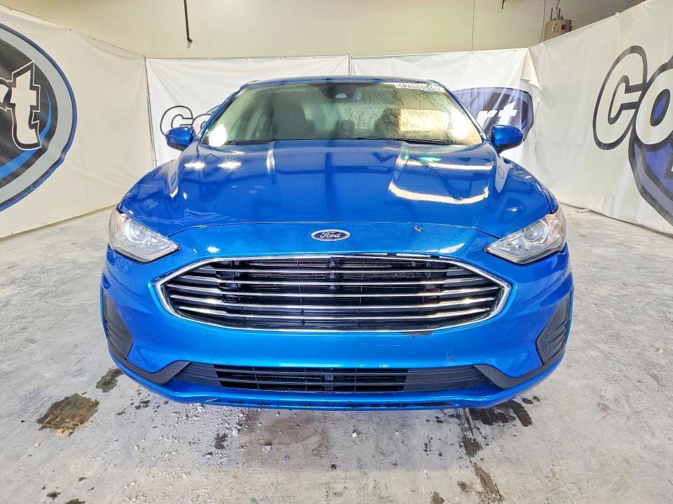 2020 Ford Fusion se