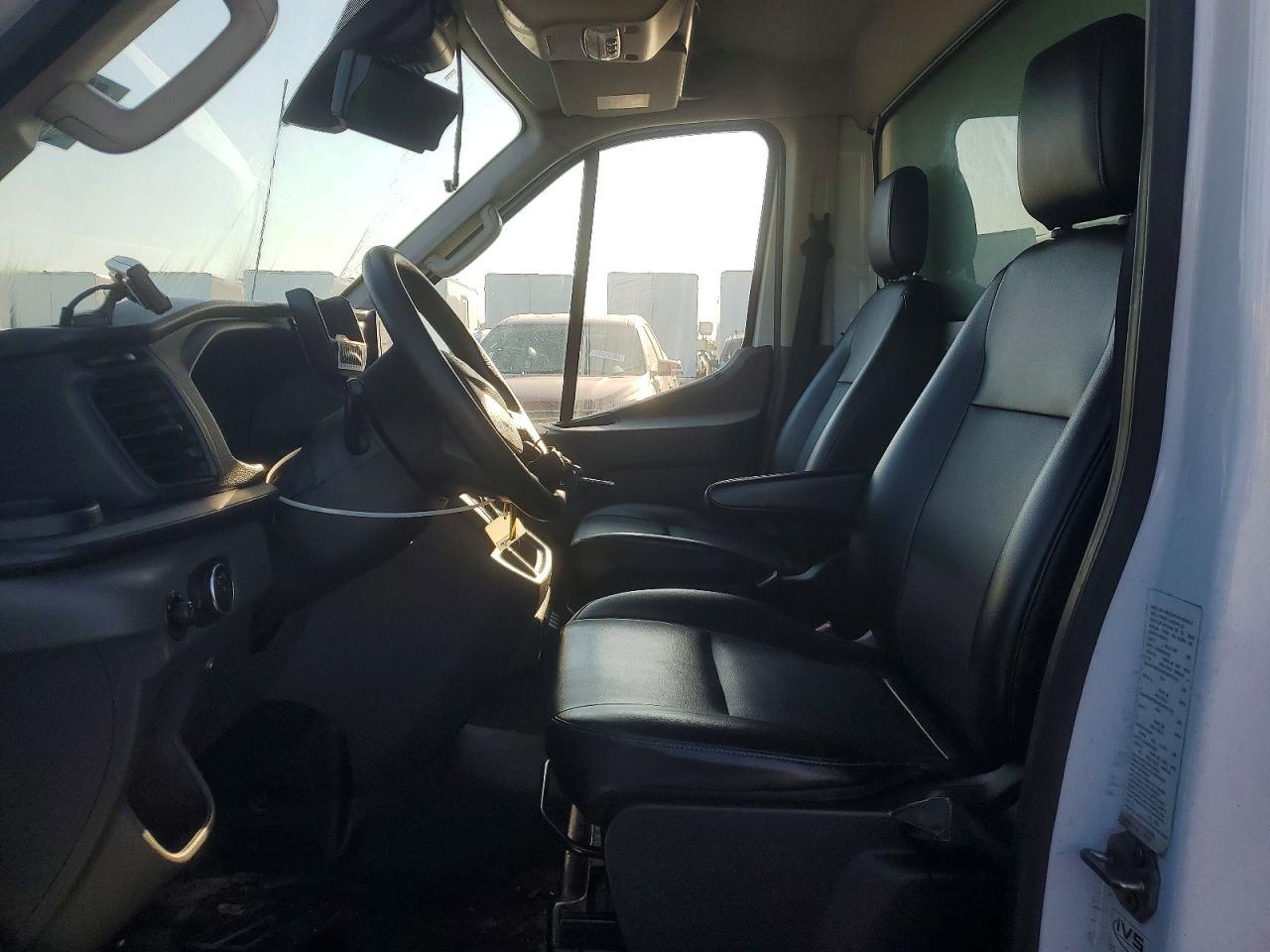 2020 Ford Transit Delivery Truck