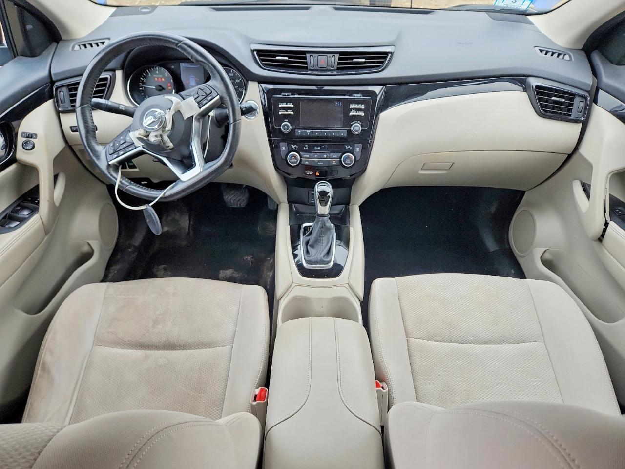 2018 Nissan Rogue Sport sv