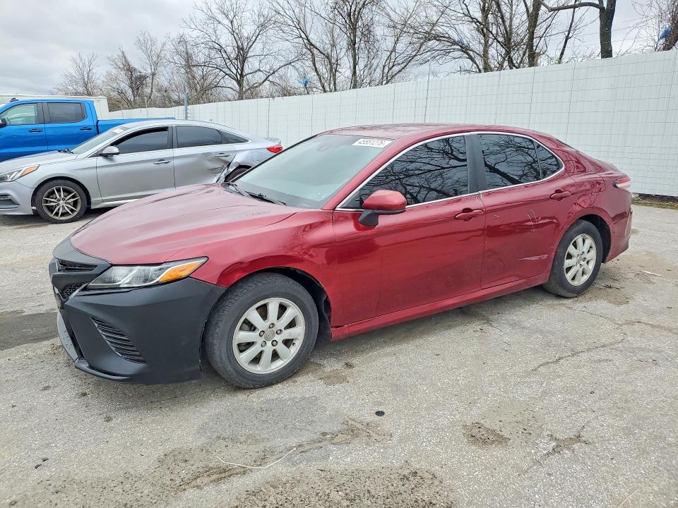 2018 Toyota Camry le