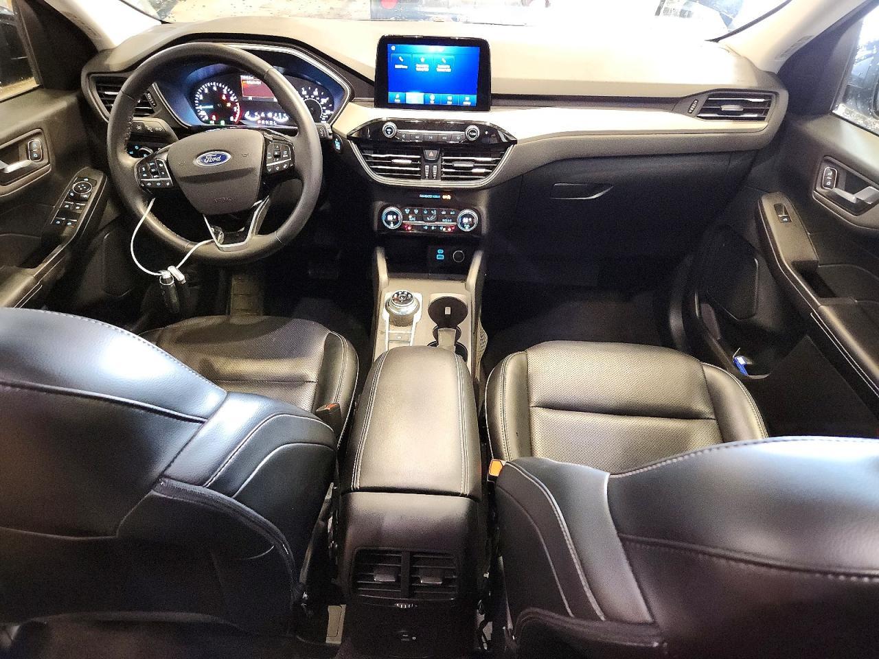 2021 Ford Escape sel
