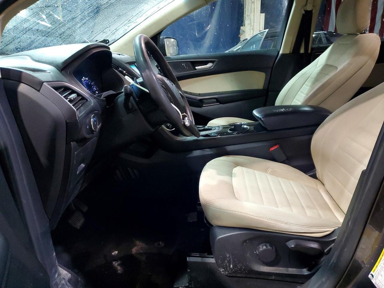 2017 Ford Edge se