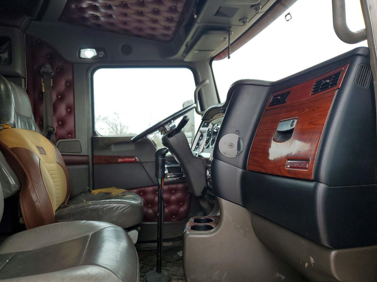 2008 Kenworth Construction T660