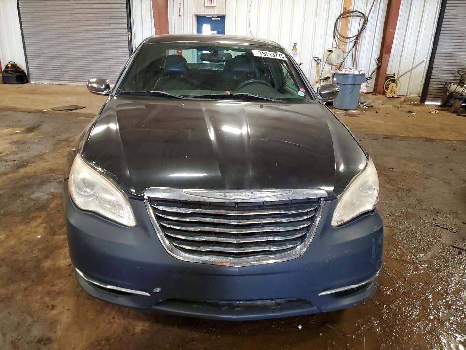 2011 Chrysler 200 Limited