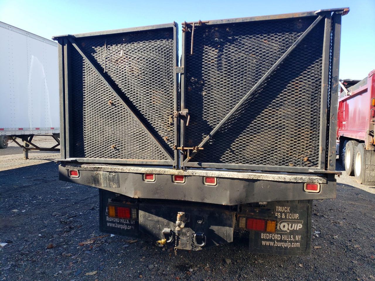 2002 Chevrolet Silverado Chipper Truck