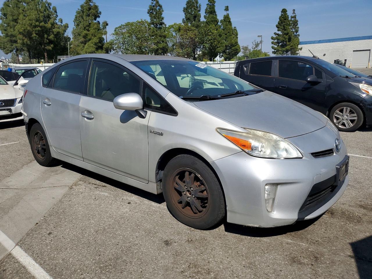 2015 Toyota Prius Three