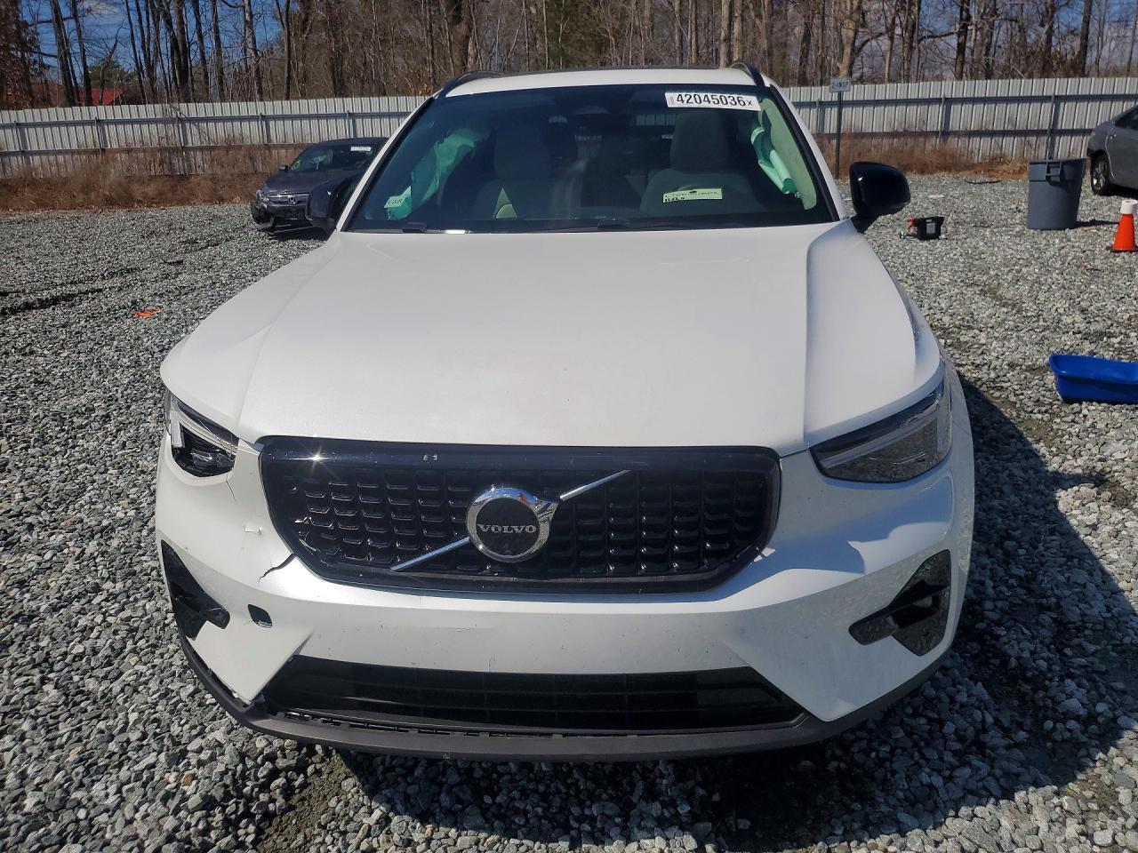 2025 Volvo Xc40 Plus