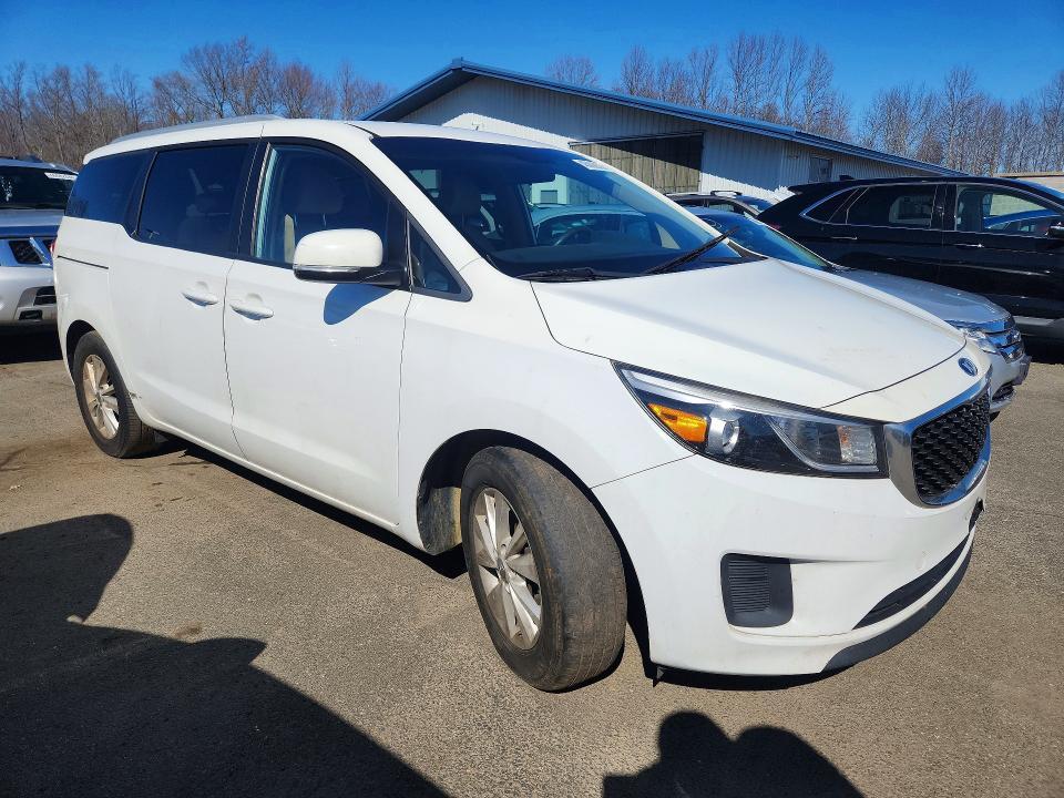 2016 KIA Sedona lx