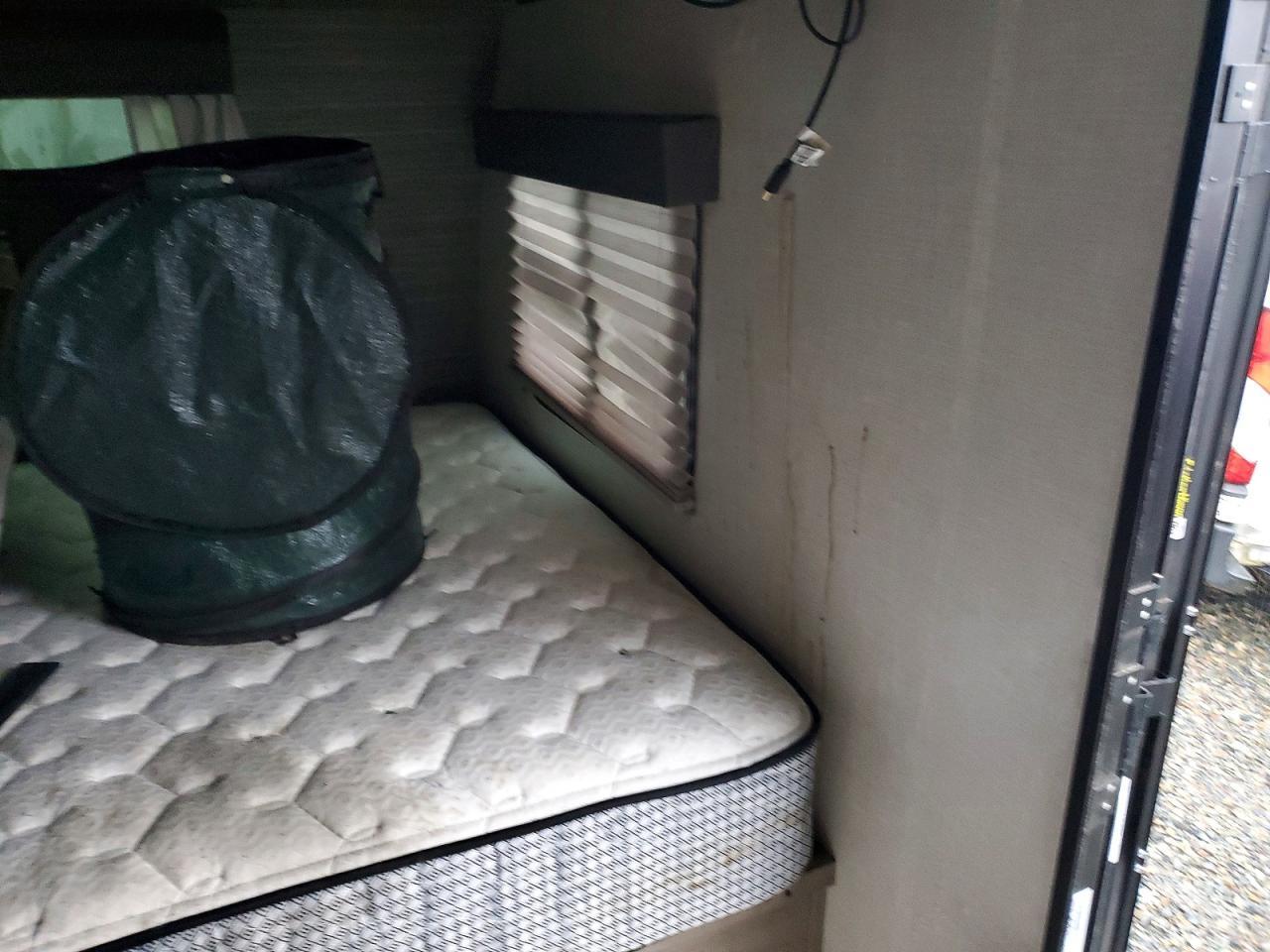 2022 Forest River 2022 Forest River Surveyor Camper