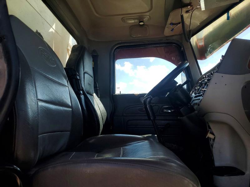 2022 Peterbilt Tractor Dumptruck