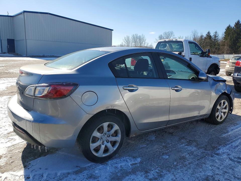 2011 Mazda 3 I
