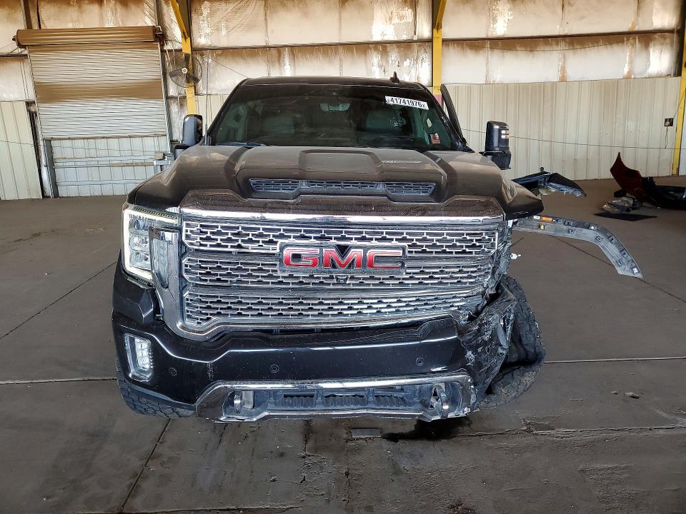 2020 GMC Sierra K2500 Denali