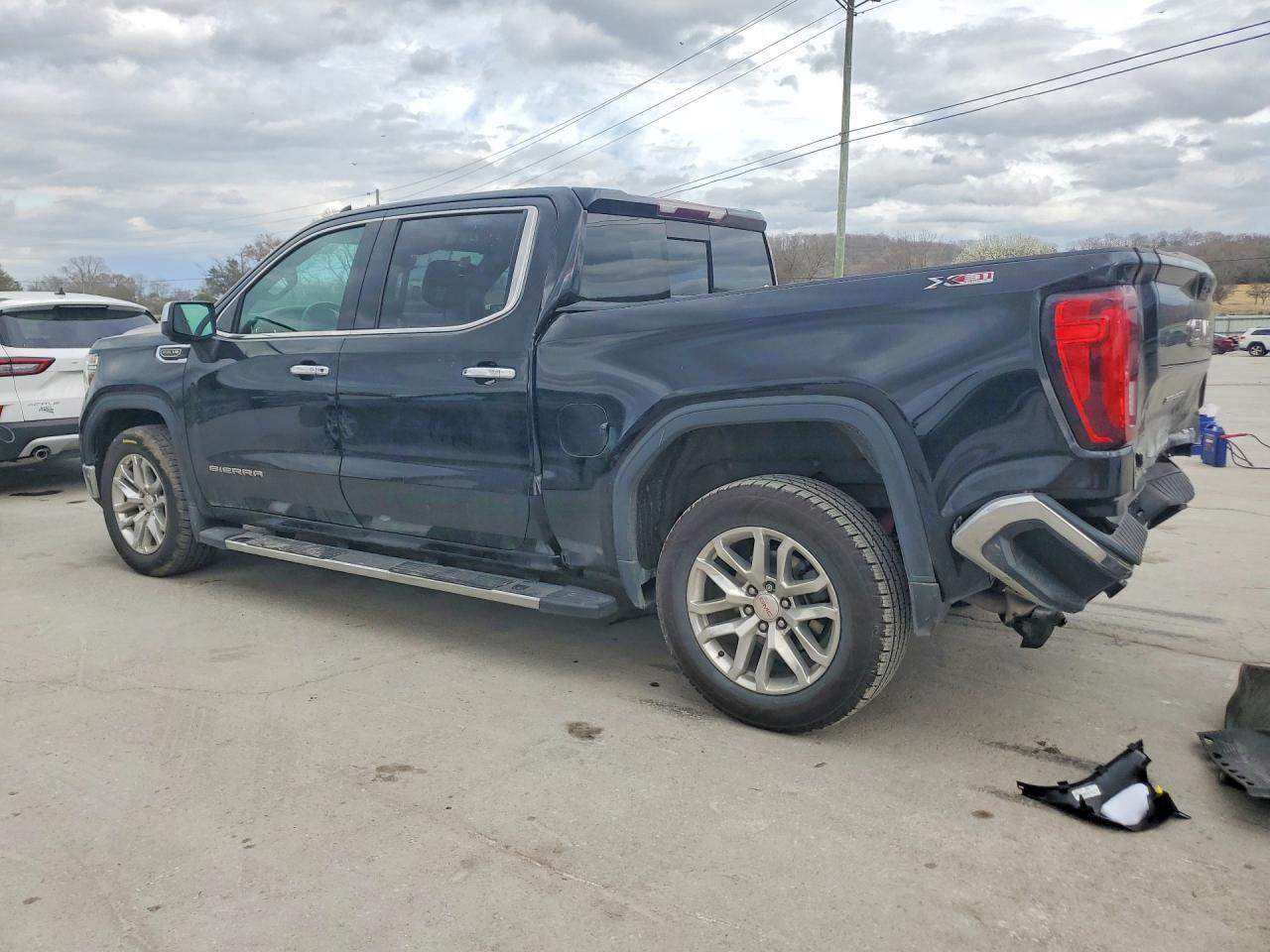 2021 GMC Sierra K1500 SLT