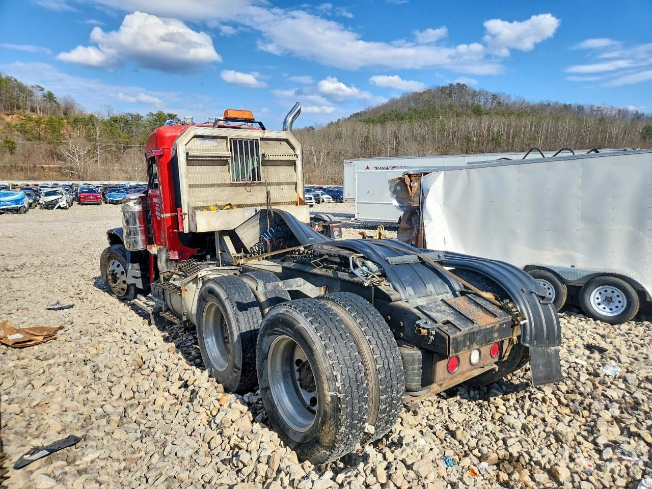 1998 Peterbilt Tractor 1998 Peterbilt 379 Semi Truck
