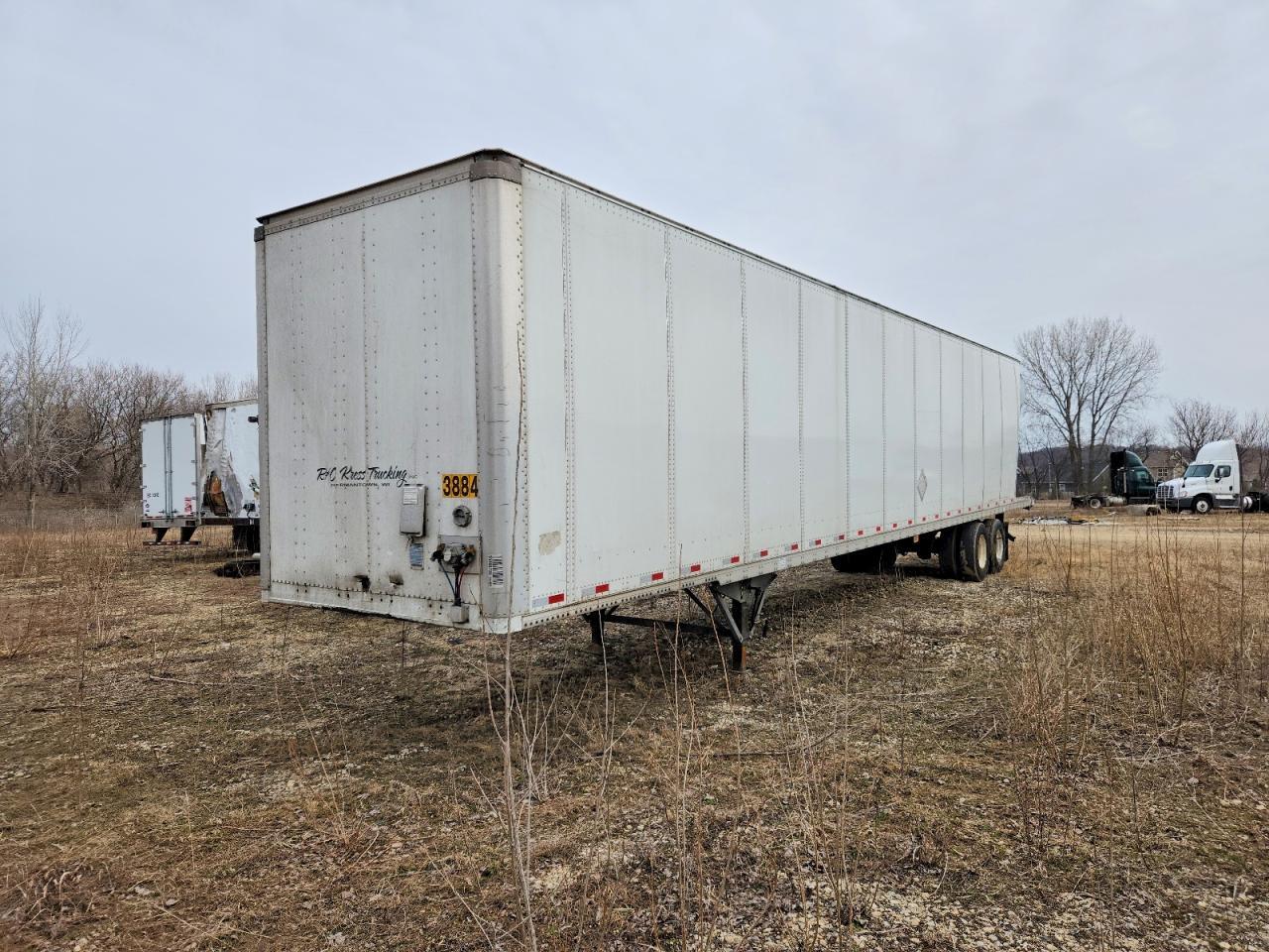 2016 Stoughton DRY Van Trailer