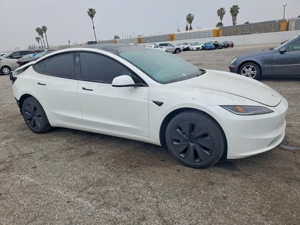 2025 Tesla 3