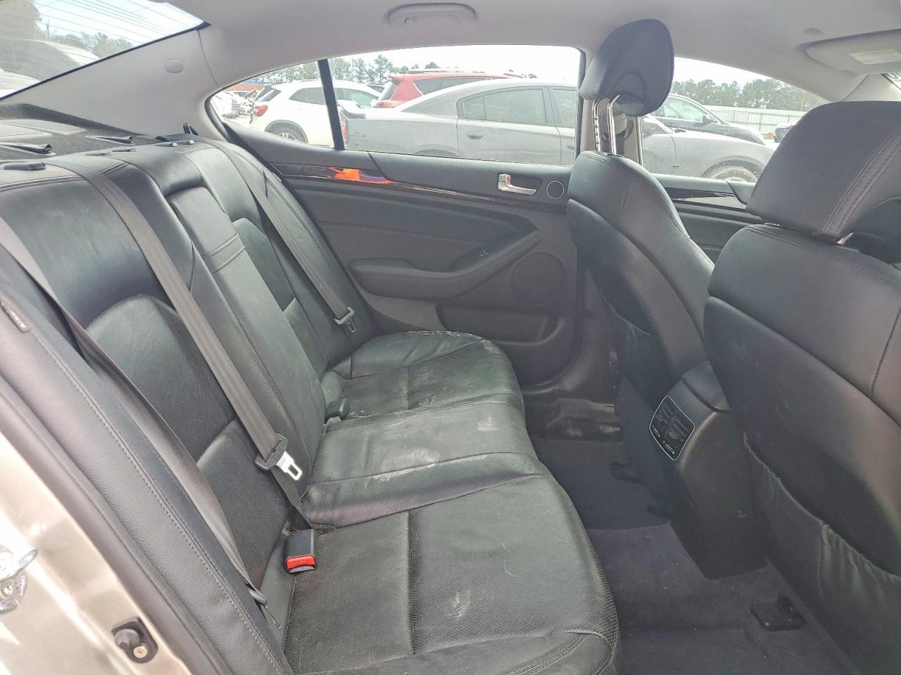 2014 KIA Cadenza Premium