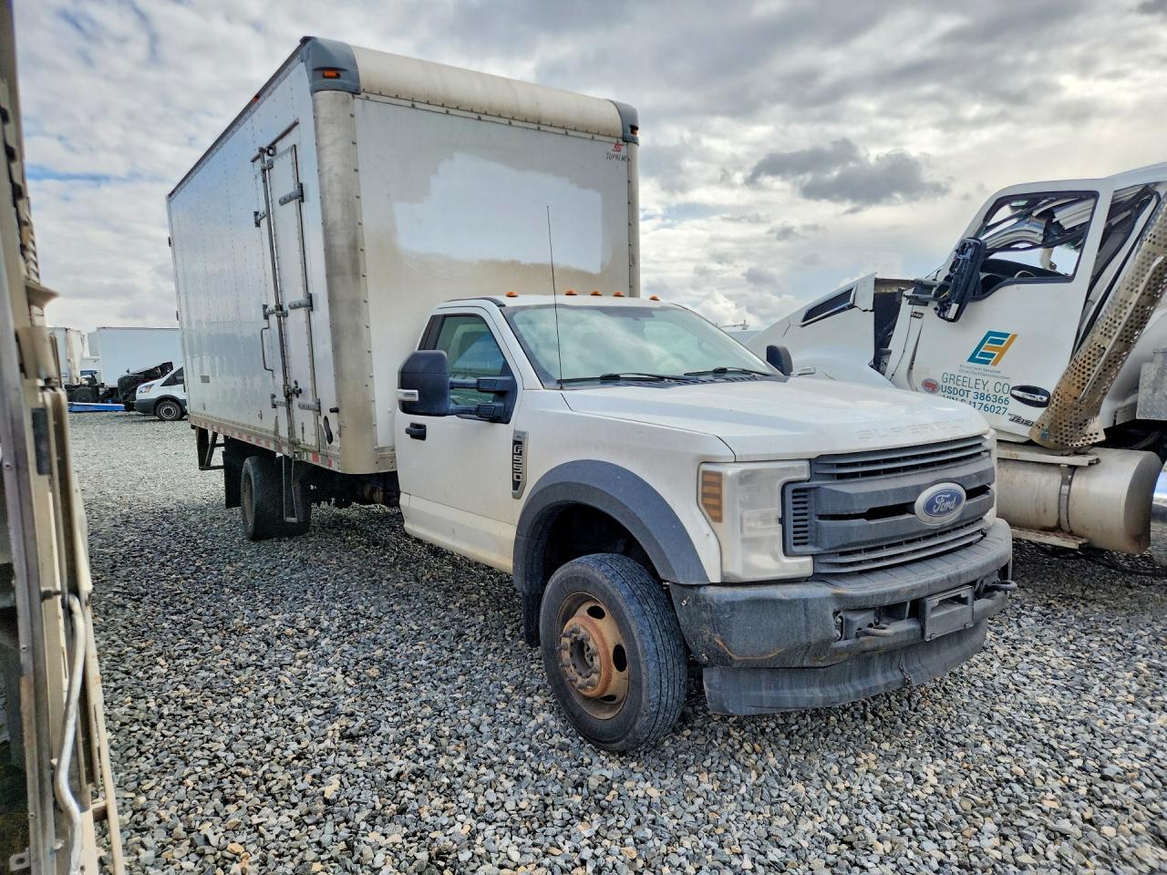 2018 Ford F550 Super Duty BOX Truck