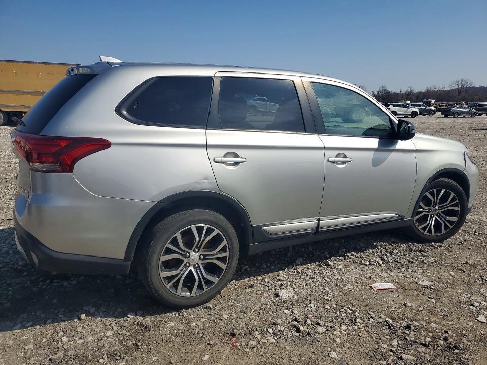 2018 Mitsubishi Outlander se