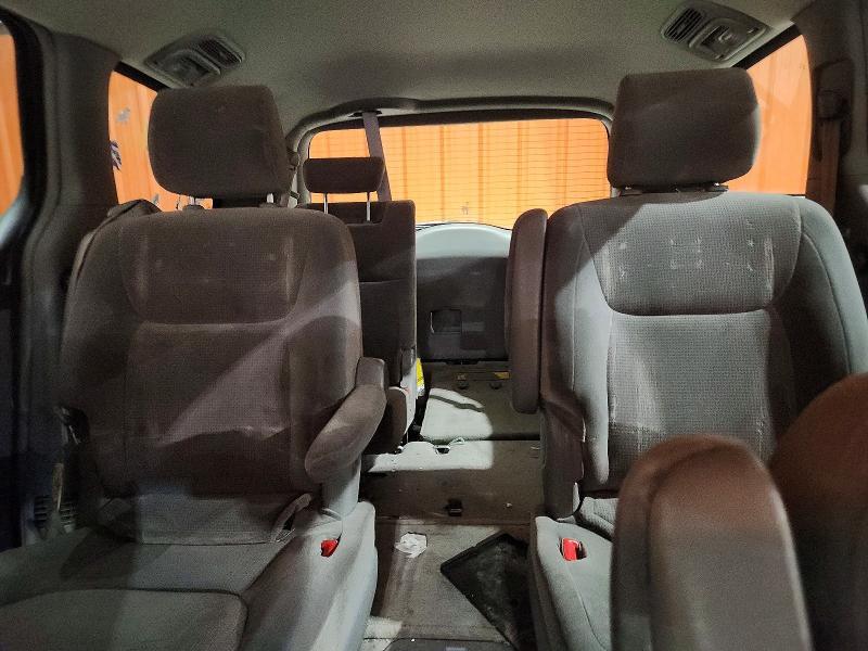 2004 Toyota Sienna ce 7 Passenger