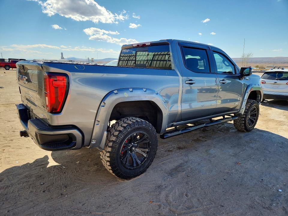 2021 GMC Sierra K1500 AT4